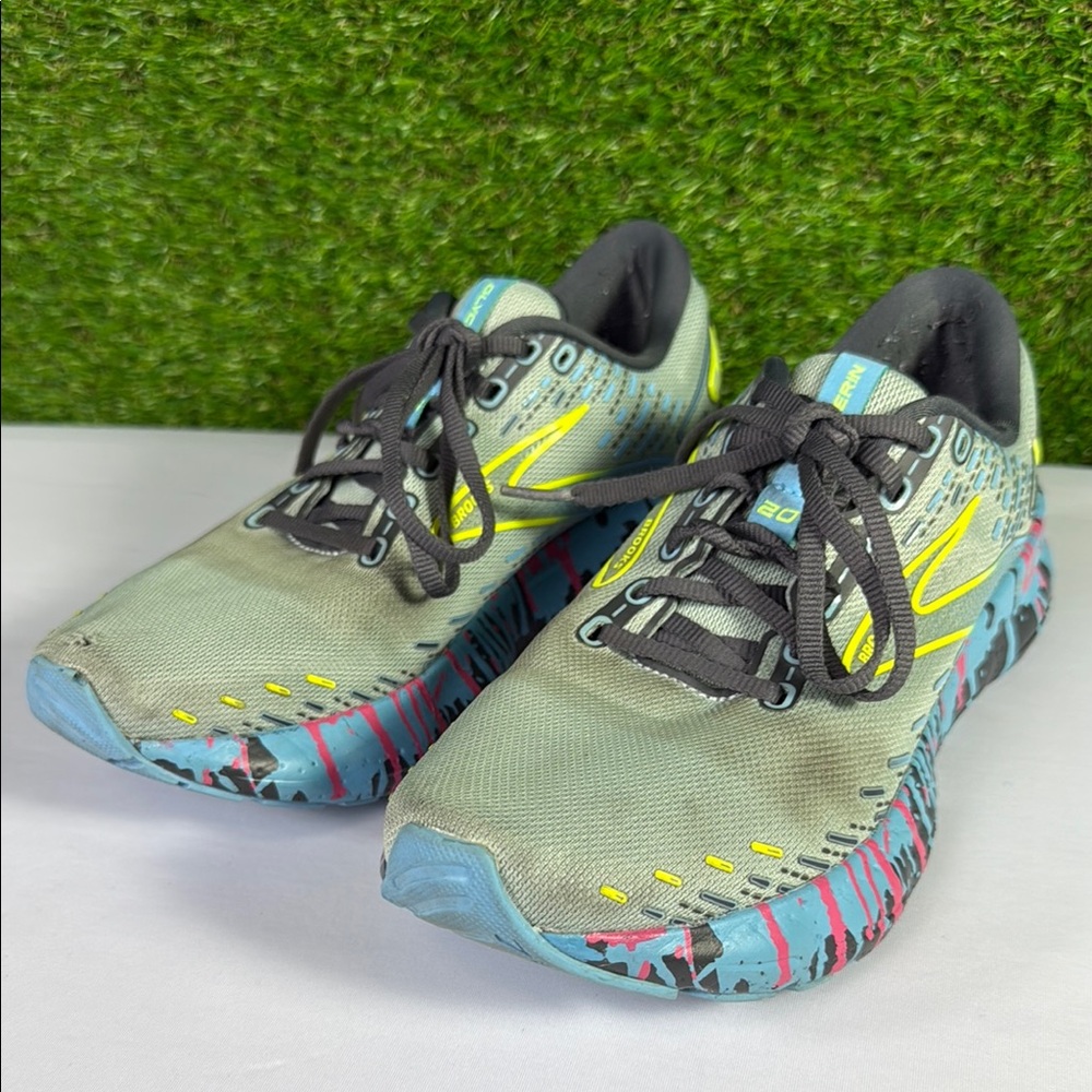 Brooks Cushion Neutral Athletic Shoes Gray and Blue with Modern Design